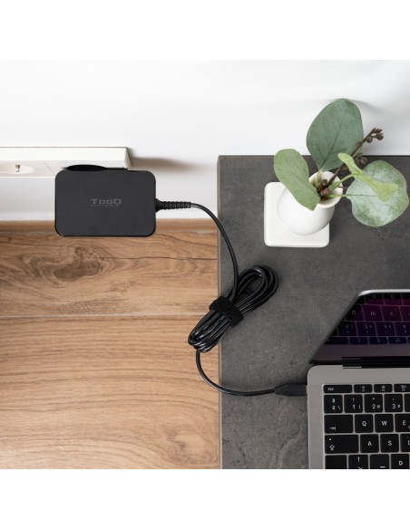 TooQ Cargador de portátil GAN USB-C PD3.0 90W, Negro